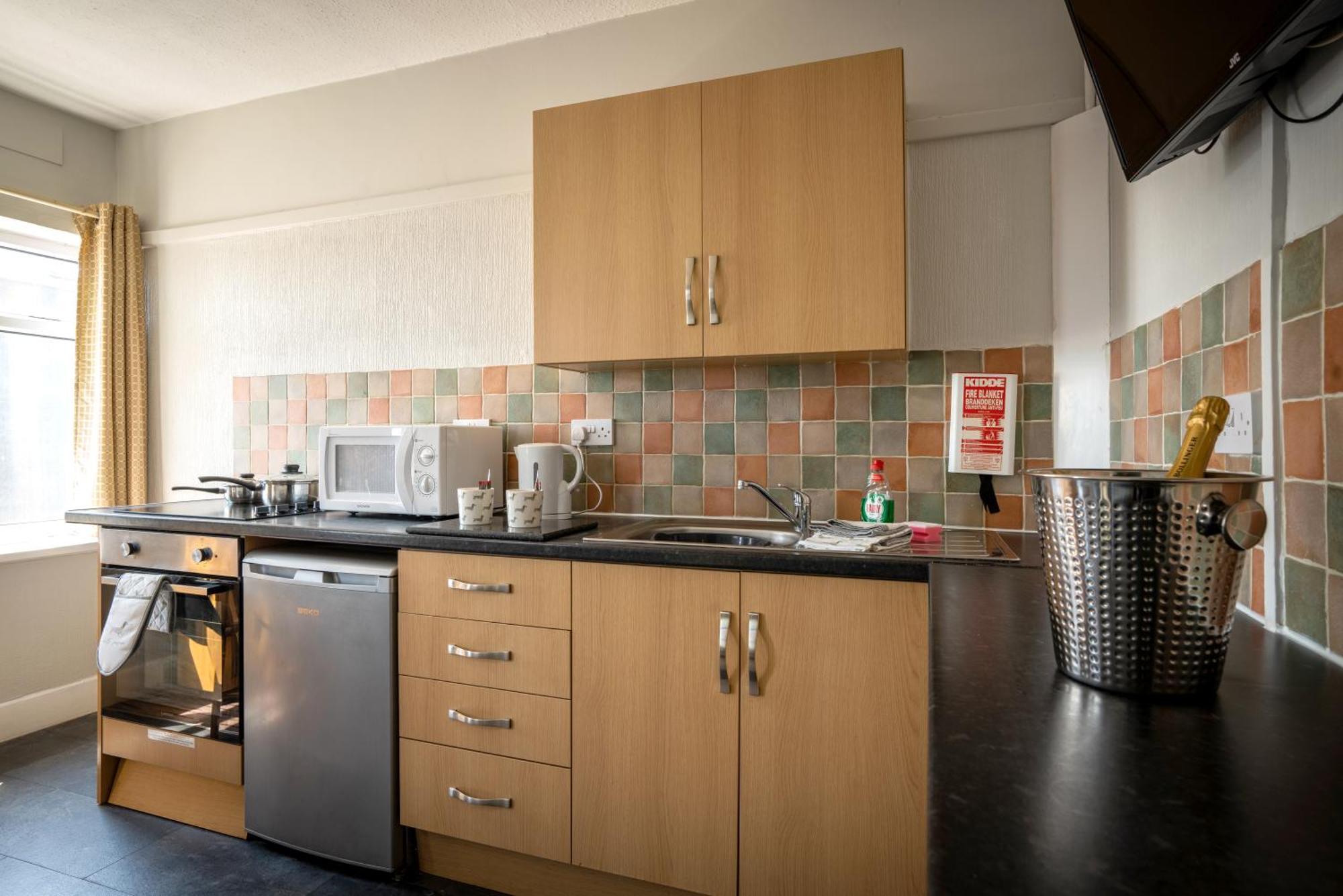 Coasters Holiday Apartments Скегнес Екстериор снимка